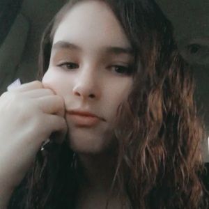 Meet your Posher, Mia